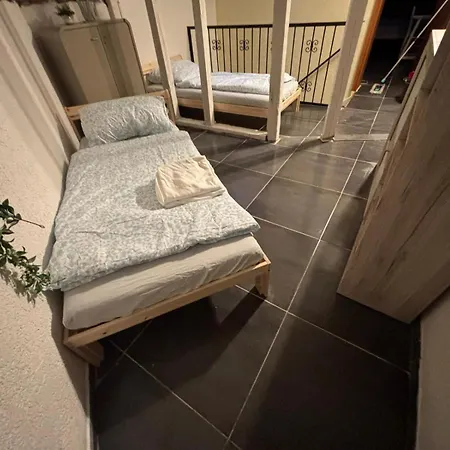 Apartment Benk 24h Nr 2 Perfekt Fuer Bis Zu 4 Personen Hofheim am Taunus